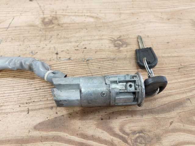 bontott CITROËN BERLINGO Gyújtáskapcsoló Házzal