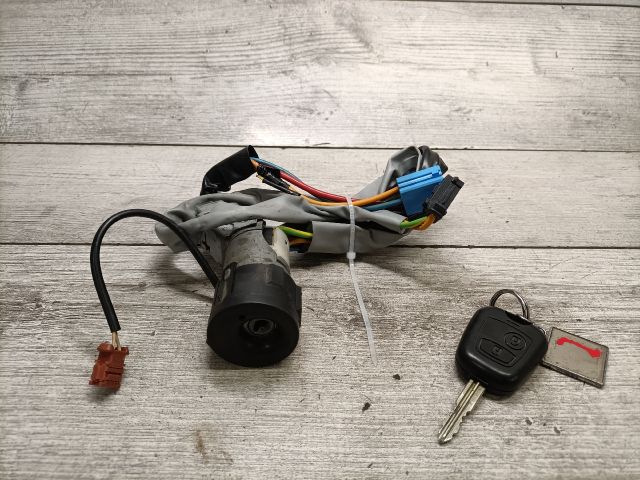 bontott CITROËN BERLINGO Gyújtáskapcsoló