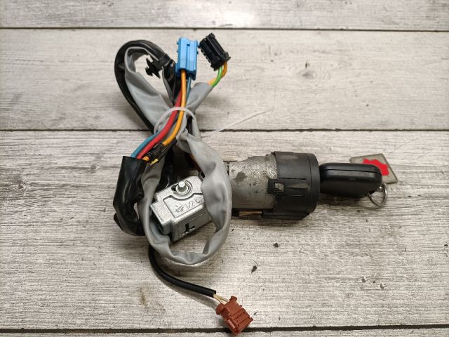 bontott CITROËN BERLINGO Gyújtáskapcsoló