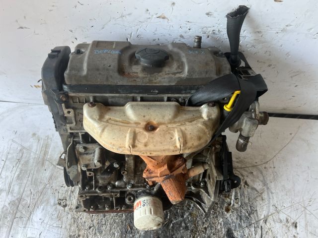 bontott CITROËN BERLINGO Motor (Fűzött blokk hengerfejjel)