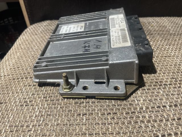 bontott CITROËN BERLINGO Motorvezérlő