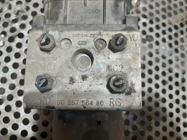 bontott CITROËN BERLINGO ABS Kocka