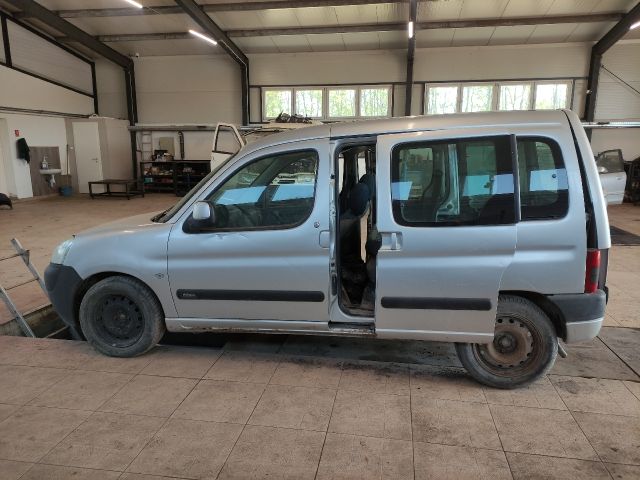 bontott CITROËN BERLINGO Homlokfal (Üres lemez)