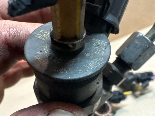 bontott CITROËN BERLINGO Porlasztó Sor / Híd