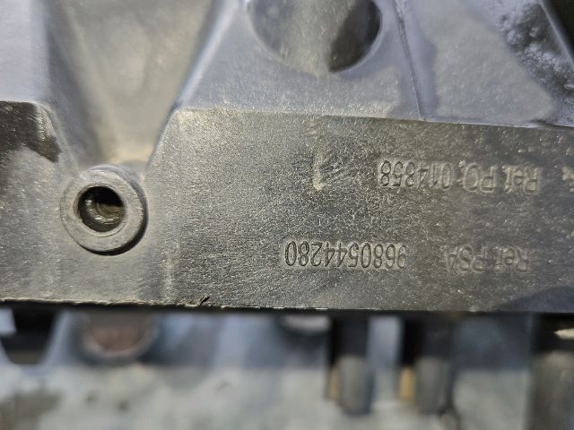 bontott CITROËN BERLINGO Homlokfal (Üres lemez)