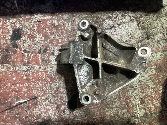 bontott CITROËN BERLINGO Motor Tartó Bak (Pozíciófüggetlen)