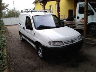 bontott CITROËN BERLINGO Motor (Fűzött blokk hengerfejjel)