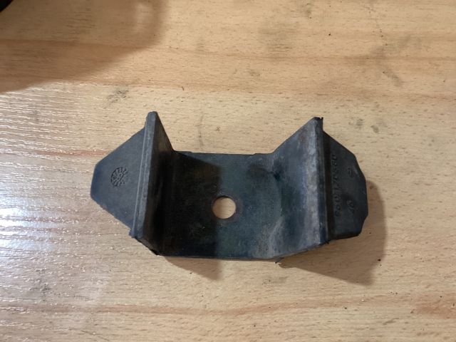 bontott CITROËN BERLINGO Motor Tartó Bak (Fém)