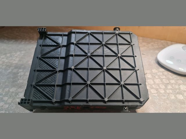 bontott CITROËN BERLINGO Biztosítéktábla Motortér