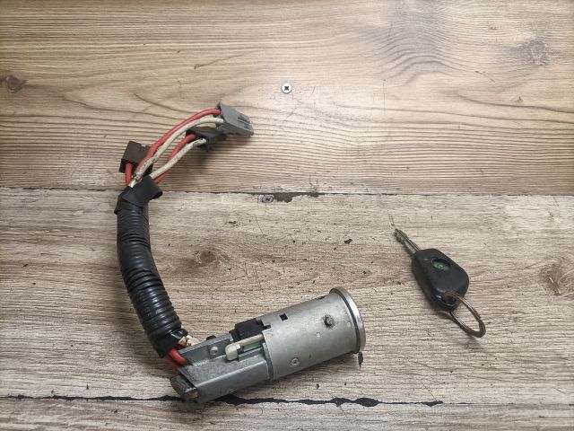 bontott CITROËN BERLINGO Gyújtáskapcsoló