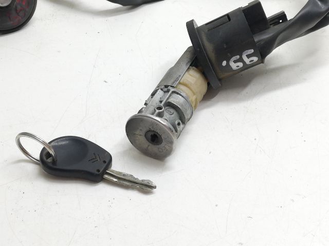 bontott CITROËN BERLINGO Gyújtáskapcsoló