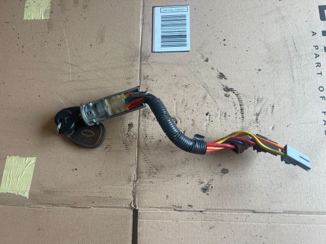 bontott CITROËN BERLINGO Gyújtáskapcsoló