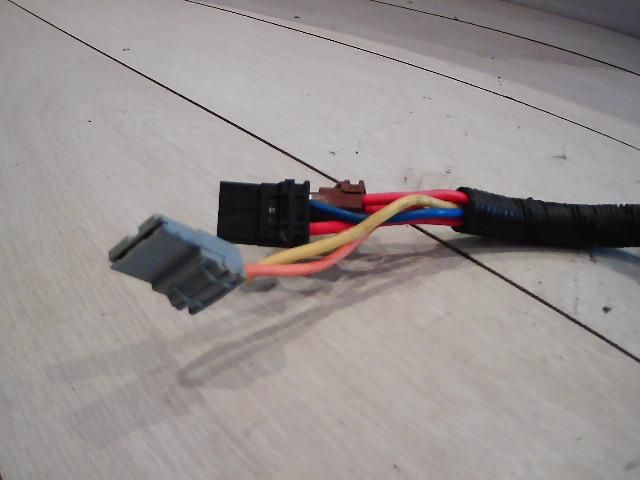 bontott CITROËN BERLINGO Gyújtáskapcsoló