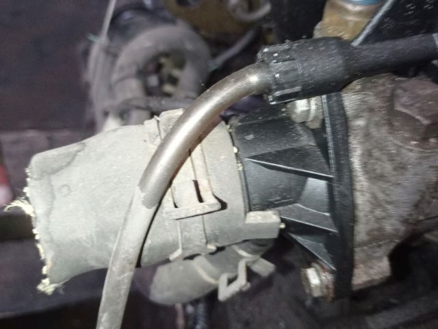 bontott CITROËN BERLINGO Termosztátház