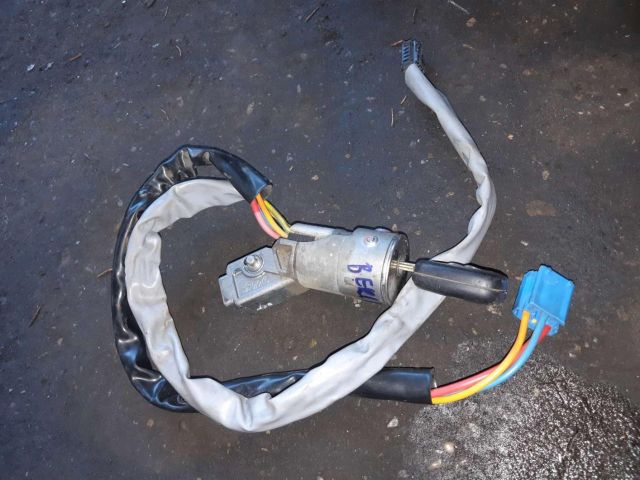 bontott CITROËN BERLINGO Gyújtáskapcsoló