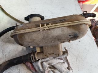 bontott CITROËN BERLINGO Kiegyenlítő Tartály