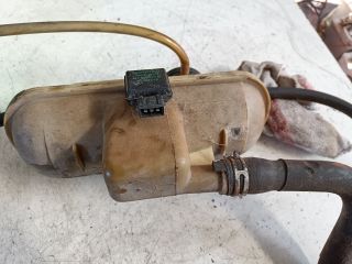 bontott CITROËN BERLINGO Kiegyenlítő Tartály