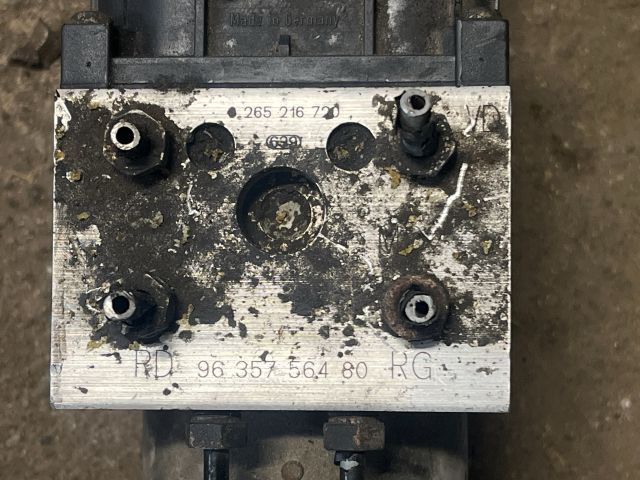 bontott CITROËN BERLINGO ABS Kocka