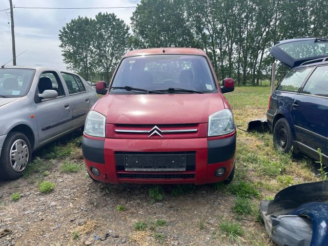 bontott CITROËN BERLINGO Bal első Féknyereg Munkahengerrel