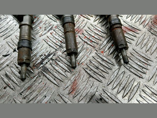 bontott CITROËN BERLINGO Porlasztó (1 db)