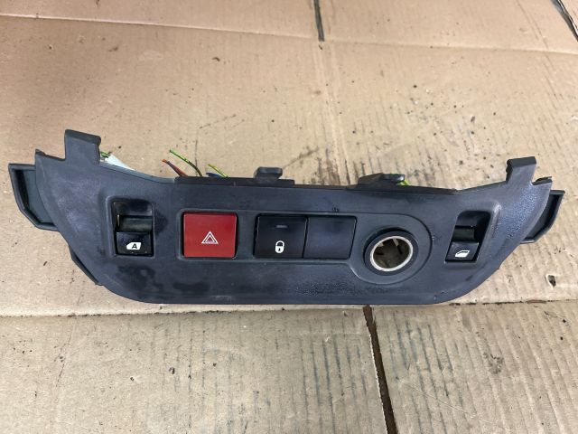 bontott CITROËN BERLINGO Ablakemelő Kapcsoló Négyes / Kettes