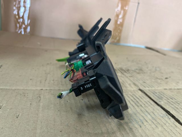 bontott CITROËN BERLINGO Ablakemelő Kapcsoló Négyes / Kettes