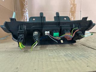 bontott CITROËN BERLINGO Ablakemelő Kapcsoló Négyes / Kettes