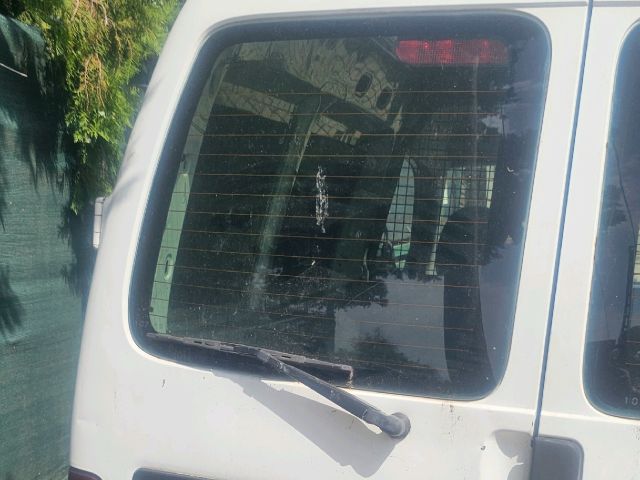 bontott CITROËN BERLINGO Bal Csomagtérajtó (Részeivel)