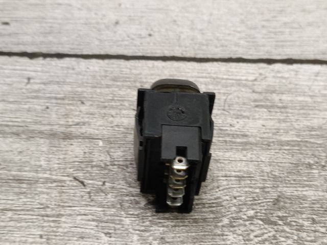 bontott CITROËN BERLINGO Bal első Ablakemelő Kapcsoló