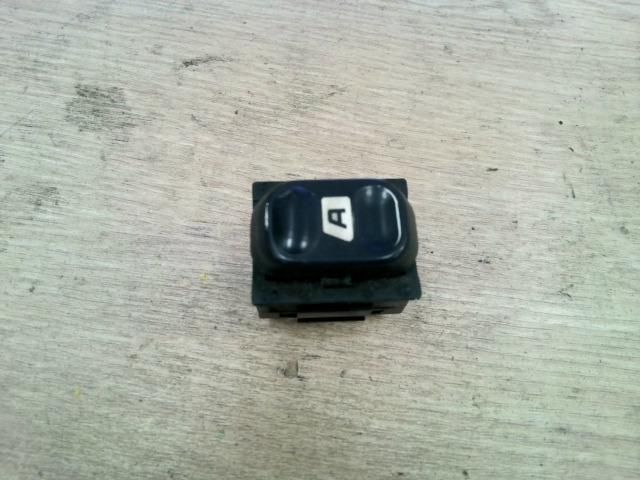 bontott CITROËN BERLINGO Bal első Ablakemelő Kapcsoló