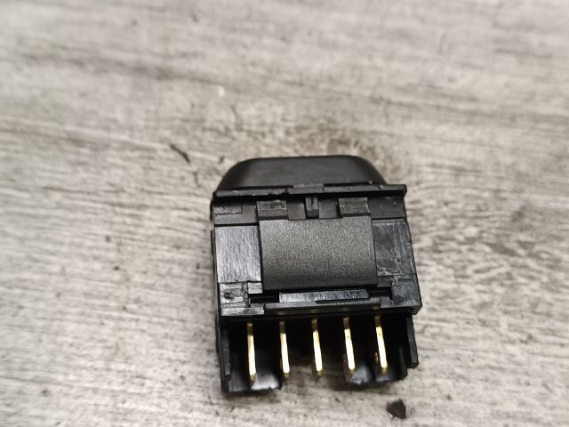 bontott CITROËN BERLINGO Bal első Ablakemelő Kapcsoló