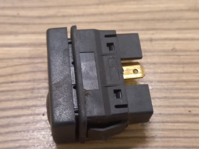 bontott CITROËN BERLINGO Bal első Ablakemelő Kapcsoló