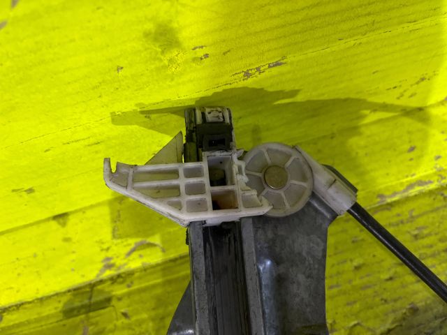 bontott CITROËN BERLINGO Bal első Ablakemelő Szerkezet (Mechanikus)