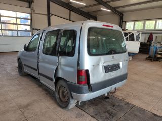 bontott CITROËN BERLINGO Bal első Ajtó Díszléc