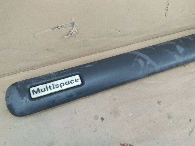 bontott CITROËN BERLINGO Bal első Ajtó Díszléc