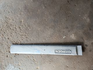 bontott CITROËN BERLINGO Bal első Ajtó Díszléc