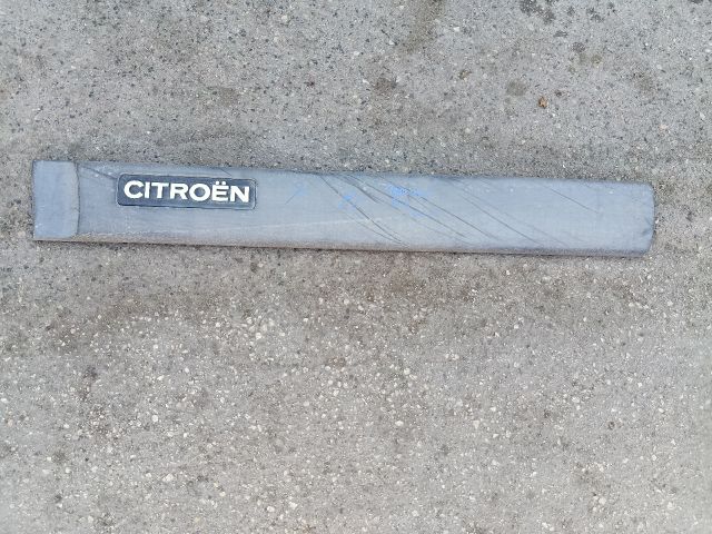 bontott CITROËN BERLINGO Bal első Ajtó Díszléc