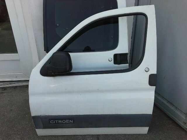bontott CITROËN BERLINGO Bal első Ajtó (Részeivel)