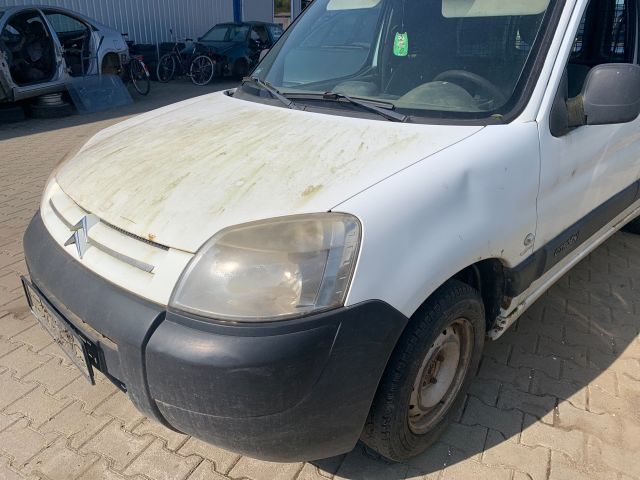 bontott CITROËN BERLINGO Bal első Ajtó (Részeivel)