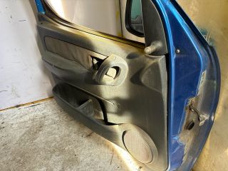 bontott CITROËN BERLINGO Bal első Ajtó (Részeivel)