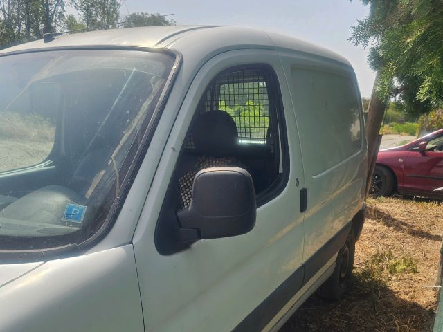 bontott CITROËN BERLINGO Bal első Ajtó (Részeivel)