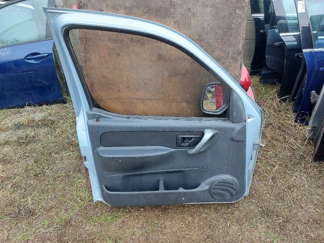 bontott CITROËN BERLINGO Bal első Ajtó (Részeivel)