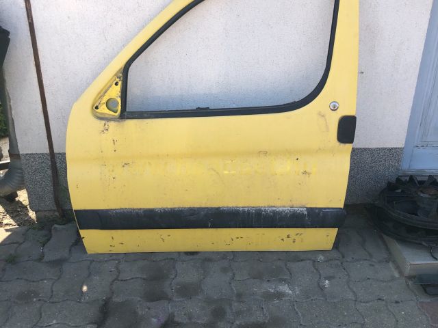 bontott CITROËN BERLINGO Bal első Ajtó (Üres lemez)