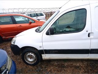 bontott CITROËN BERLINGO Bal első Dobbetét (Kerékjárati, Műanyag)