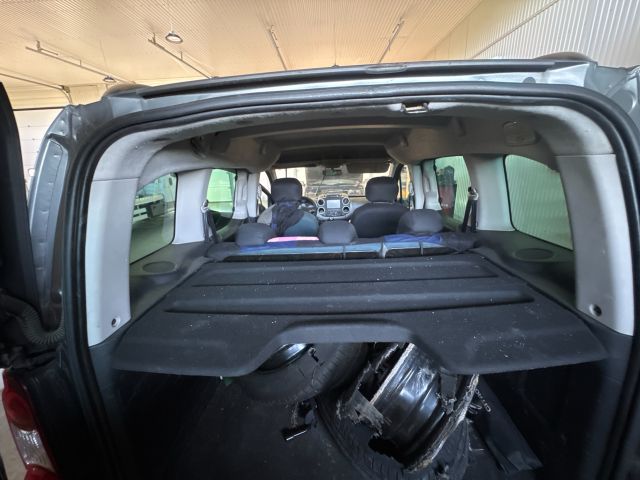 bontott CITROËN BERLINGO Bal első Fixüveg (Ajtóban)