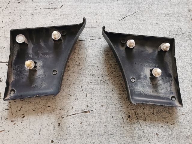 bontott CITROËN BERLINGO Bal első Sárvédő Díszléc