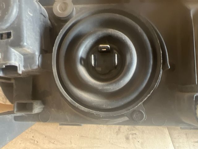 bontott CITROËN BERLINGO Bal Fényszóró