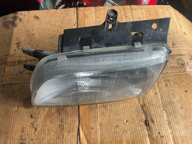 bontott CITROËN BERLINGO Bal Fényszóró