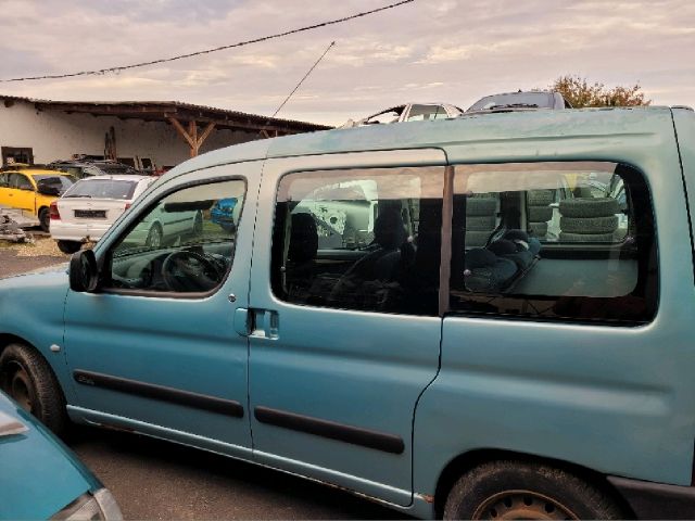 bontott CITROËN BERLINGO Bal hátsó Ajtó Díszléc