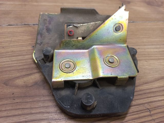 bontott CITROËN BERLINGO Bal Tolóajtó Zárszerkezet